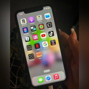 Apple iPhone XR (64GB)